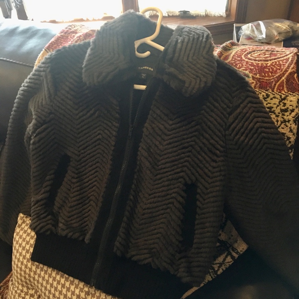 Express Jacket - Picture 3 of 4